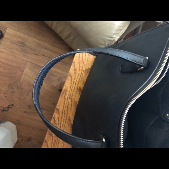 Kate Spade double zip satchel in black Size- Large - Picture 6 of 7